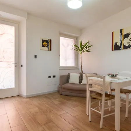 Villanova Apartment *